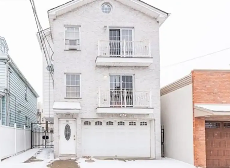 64 Thorne St #2B — Photo 1