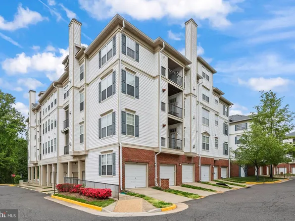11508 Sperrin Cir Unit 403, Fairfax, VA 22030