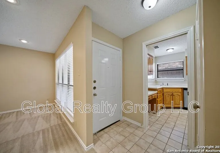 118 Golden Way — Photo 24