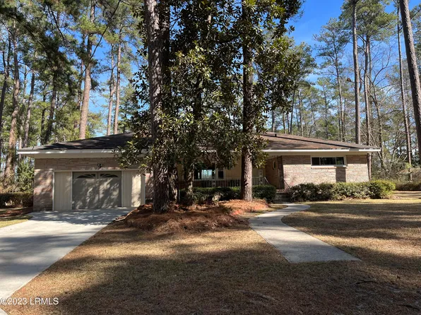 132 Park St, Varnville, SC 29944