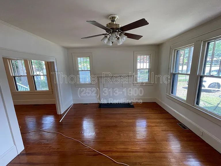 1524 Sunset Ave — Photo 8