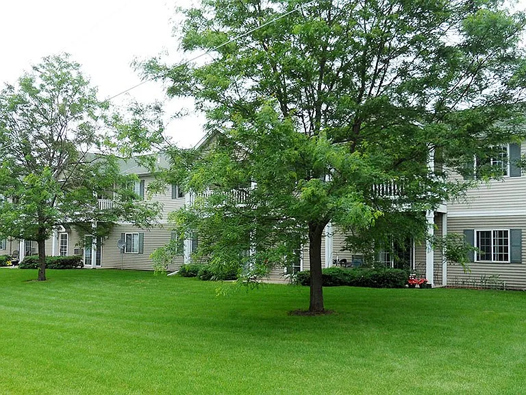 700 E Linton Ave — Photo 9