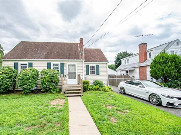 1 Dartmouth Street, Enfield, CT 06082