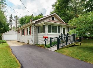 2213 Springmont Ave, Kalamazoo, MI 49008