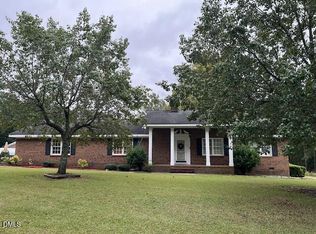 3182 Black Creek Rd, Four Oaks, NC 27524