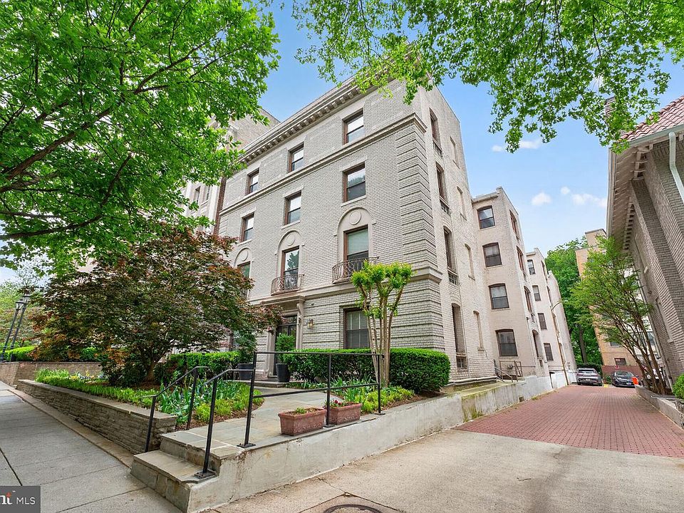 1st image of 2310 Ashmead Pl NW APT 205