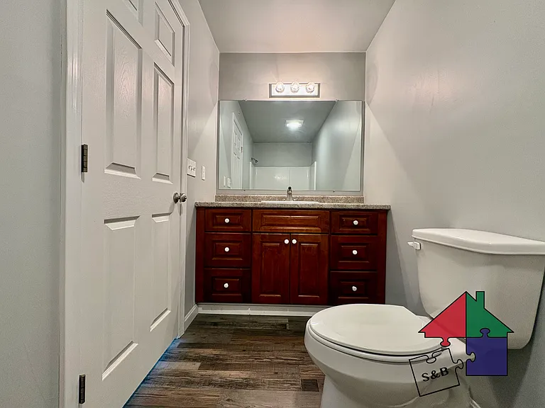 59 Cornelia Ct — Photo 21