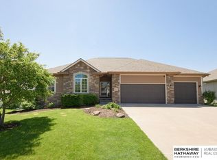 7619 Reed St, Papillion, NE 68046