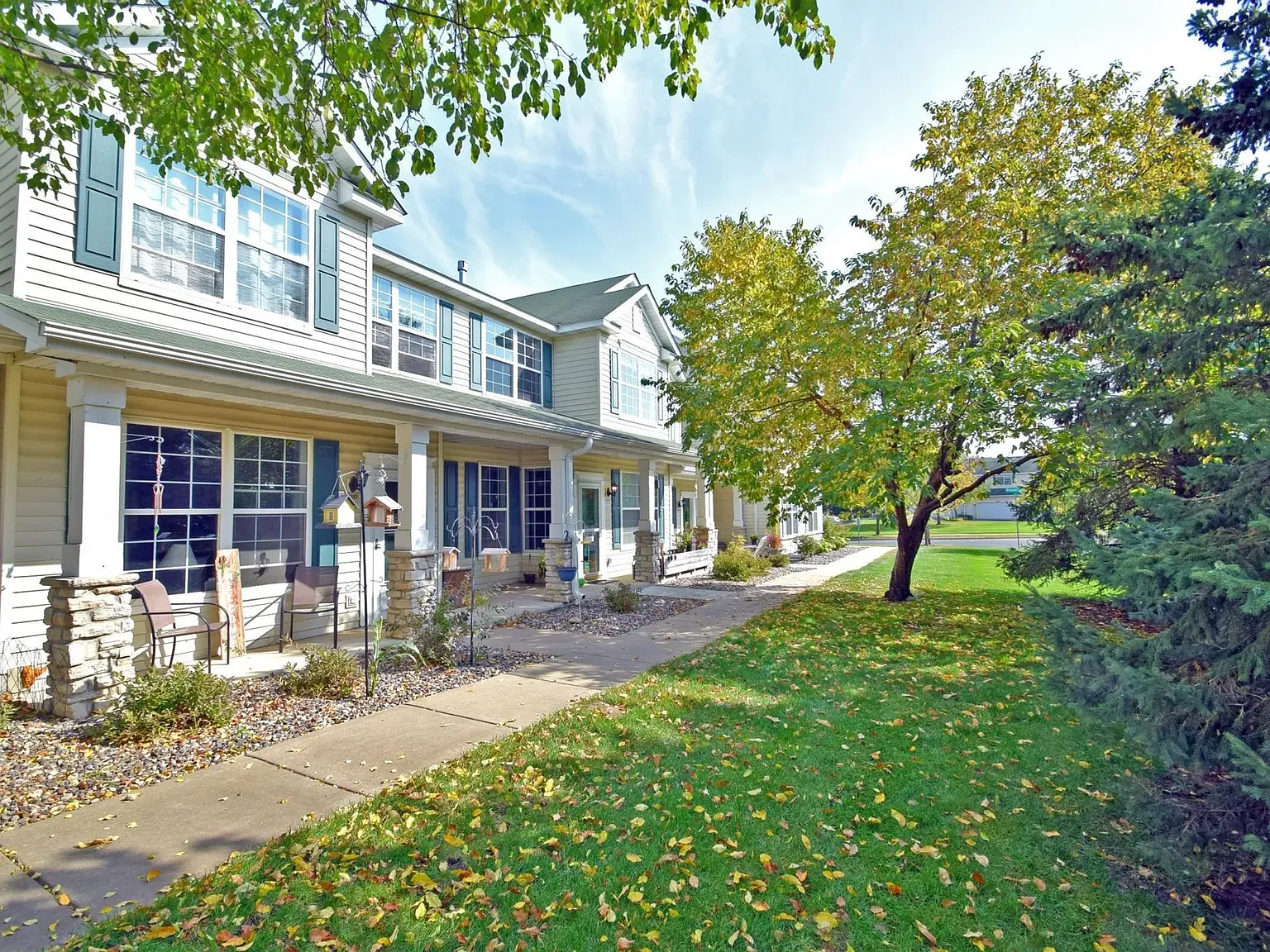 3 bed, 1520 sqft, $1,995 — Photo 1