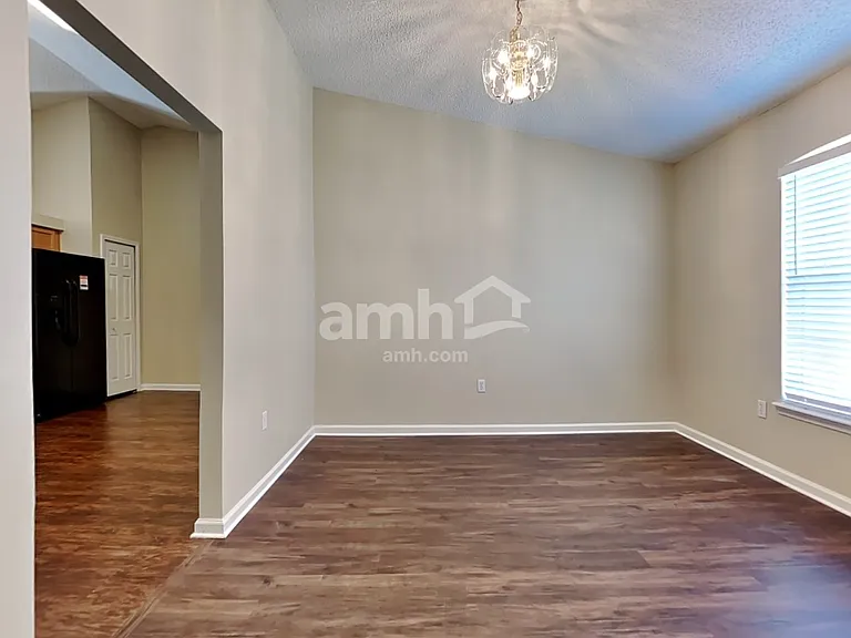 8724 Springtree Rd — Photo 5