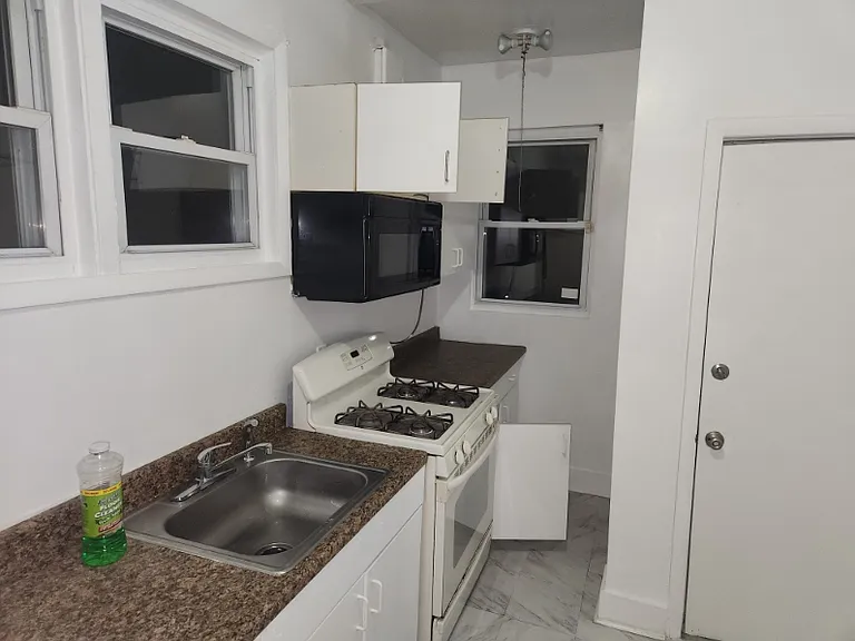 5401 Ready Ave #1 — Photo 4