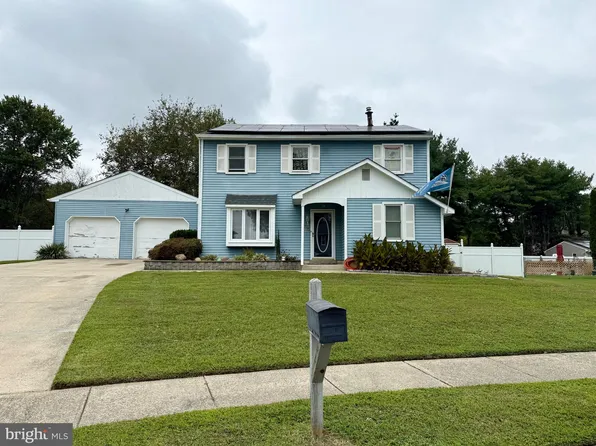 105 Hampshire Dr, Deptford, NJ 08096