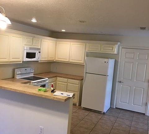 2nd image of 117 Limestone APT A