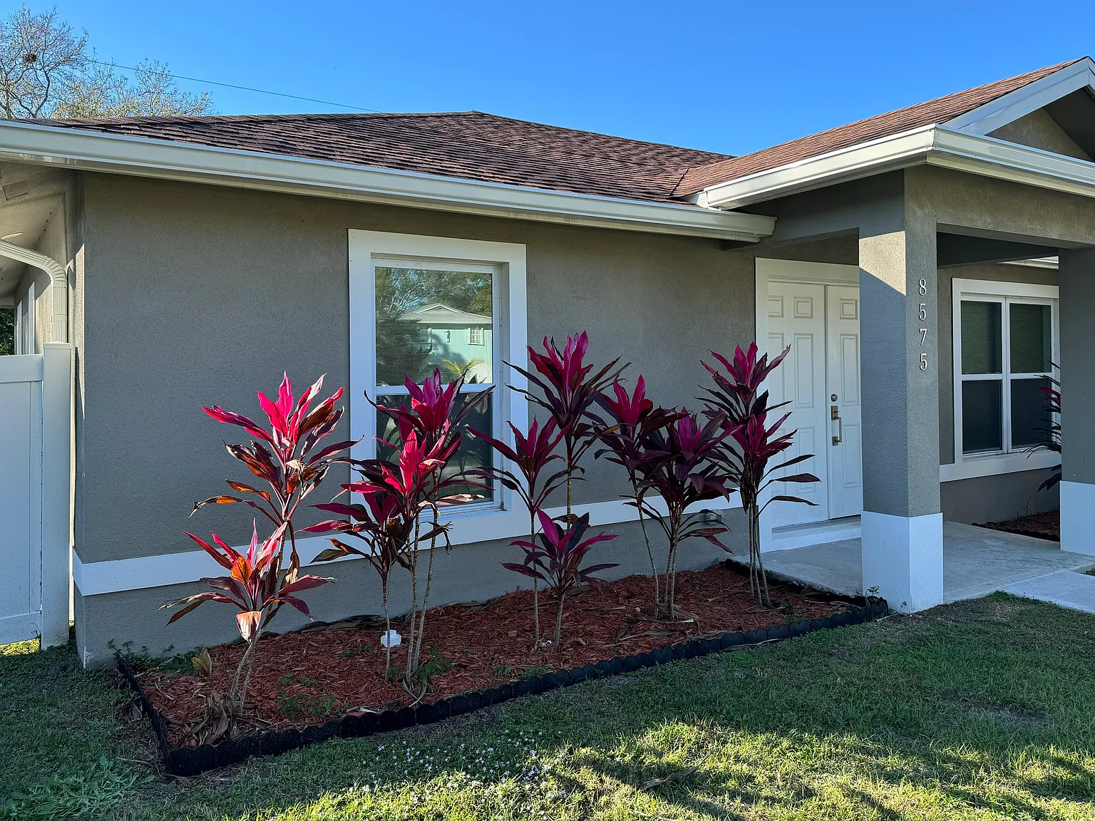 3 bed, 1839 sqft, $2,850 — Photo 4