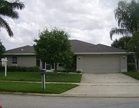 3rd image of 1950 Fabien Cir
