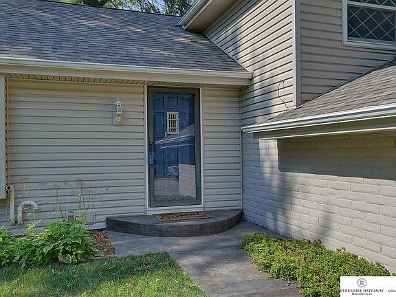 2nd image of 13585 Stanford St