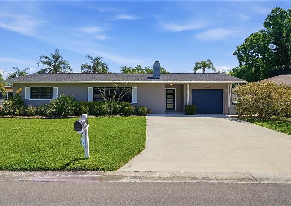 1st image of 1023 Idlewild Dr N