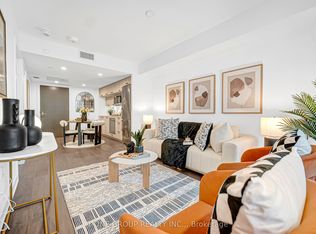 50 McCaul St #513, Toronto, ON M5T0B6