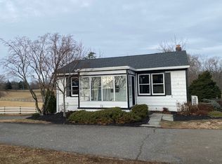 9 Laredo Dr, Colts Neck, NJ 07722