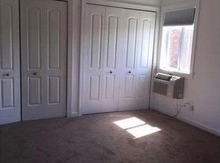 27 Mayfair Gdns APT 2G, Commack, NY 11725