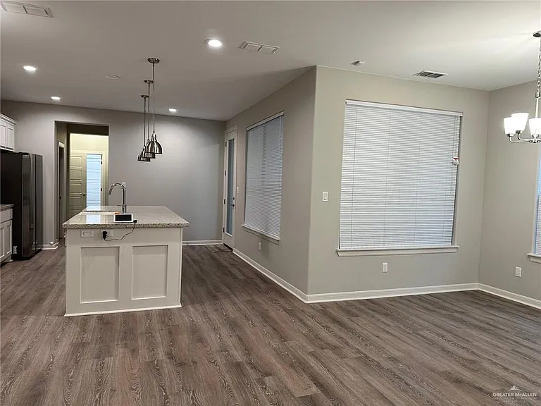 1313 Xavier Ave — Photo 8