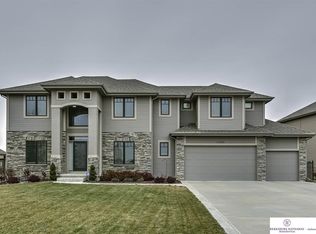 17660 Patrick Ave, Omaha, NE 68116