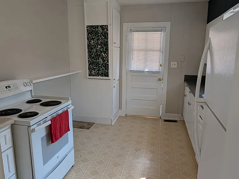 600 N Anderson St — Photo 8