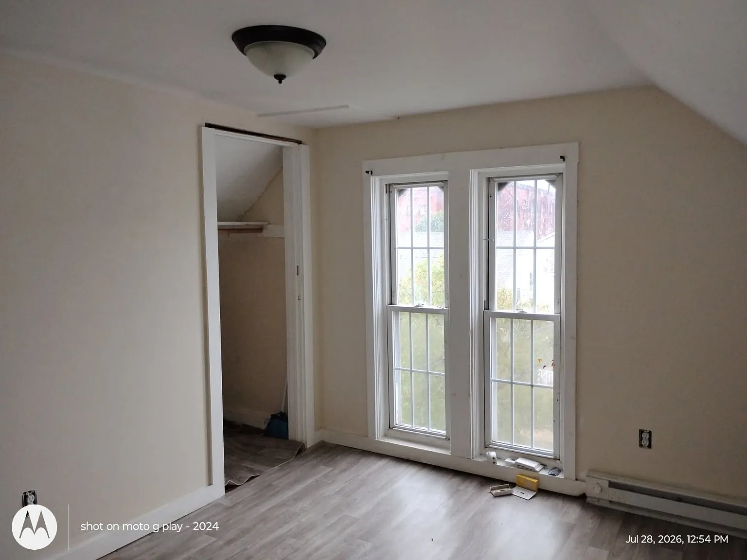 5 bed, 1600 sqft, $2,200 — Photo 2