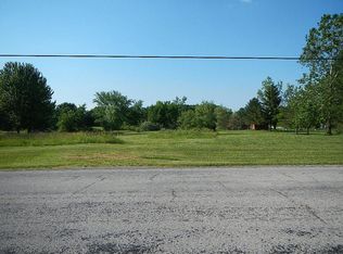Neff Rd, Grafton, OH 44044
