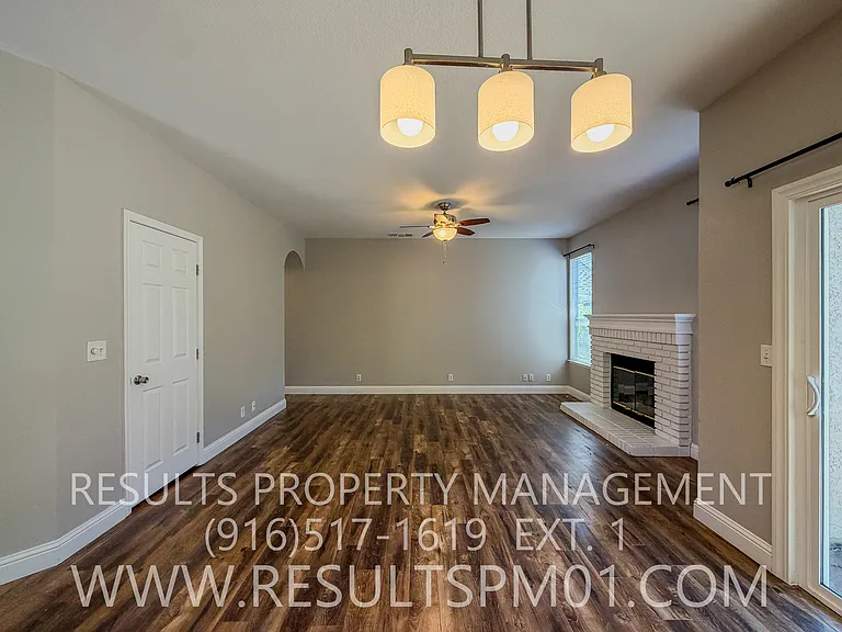 4025 Lowdan Ct — Photo 7