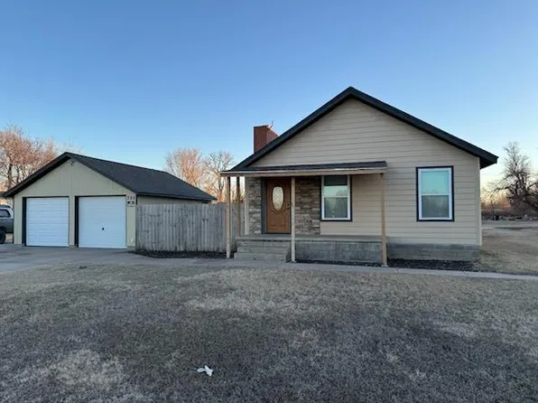 305 2nd St, Great Bend, KS 67530