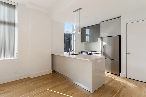 Rented by Modern Spaces | media 24