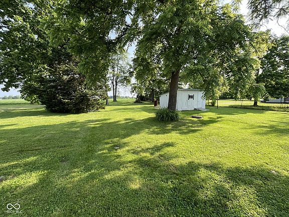 4th image of 10152 E County Road 275 N