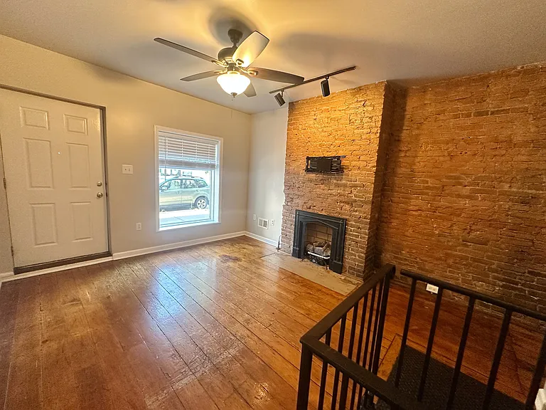 1016 Bingham St — Photo 2