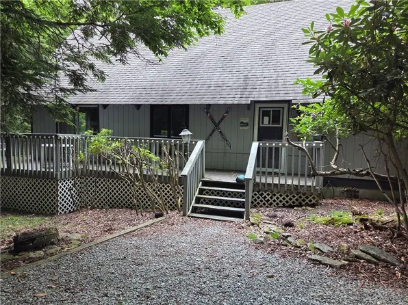 107 & 109 Shagbark Road, Beech Mountain, NC 28604