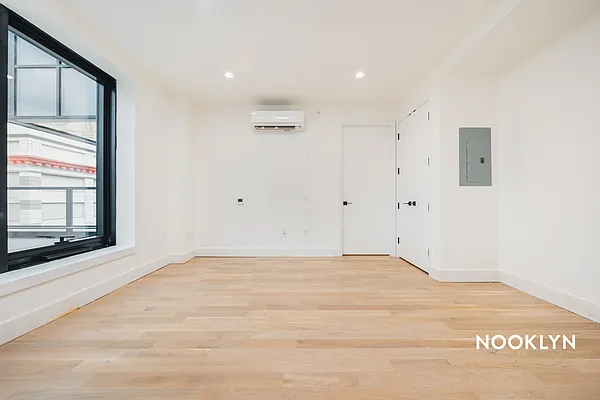 Rented by Nooklyn NYC LLC | media 99
