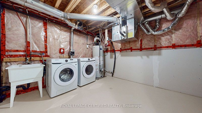 Mississauga Townhouse for rent - 2 Bedrooms — photo 35