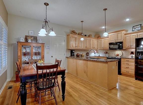 5th image of 6303 W 145th St