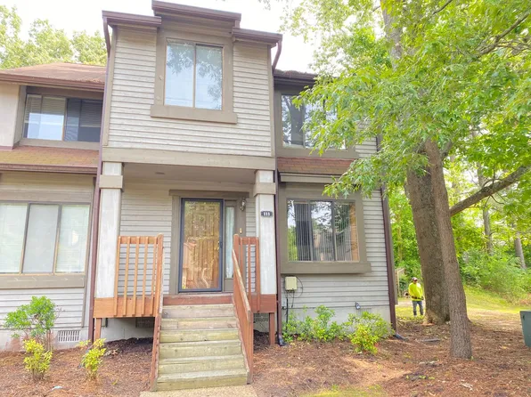 111 Inland View Dr, Newport News, VA 23603