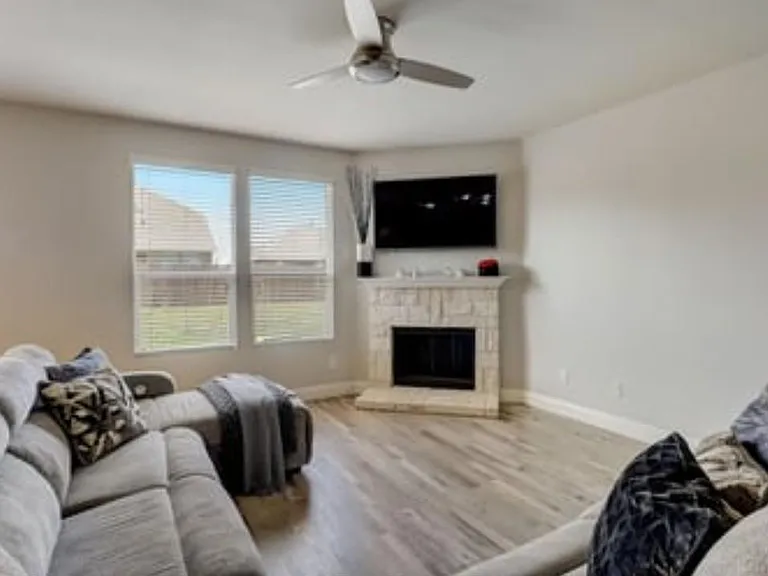 3105 Walker Creek Dr — Photo 4