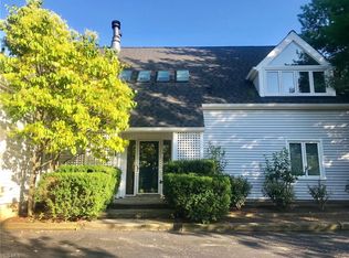 983 Goldenrod Trl, Aurora, OH 44202