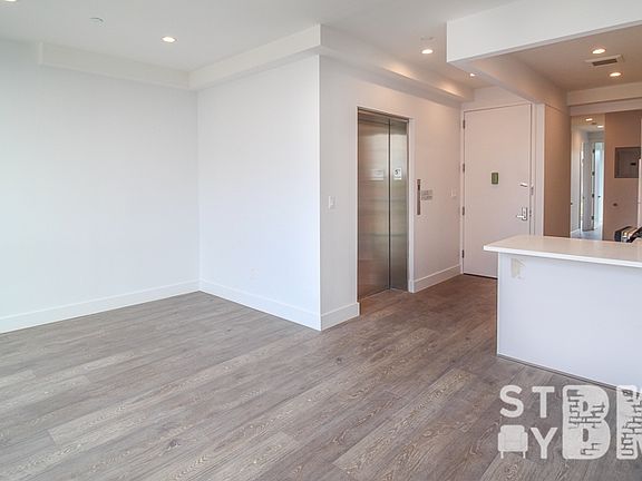 5th image of 1010 Fulton St #2A