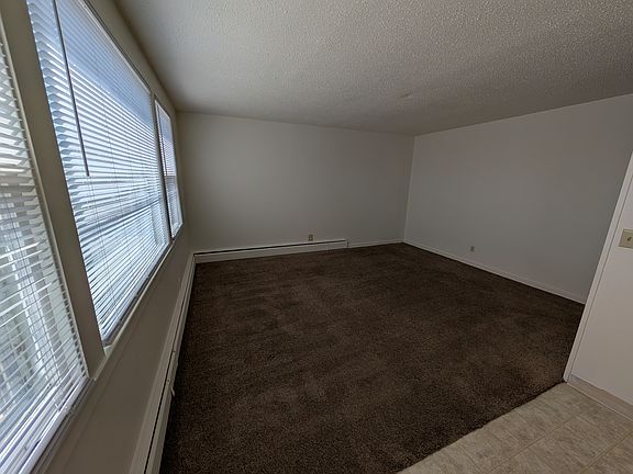 4th image of 1016 10th Ave NW #9A