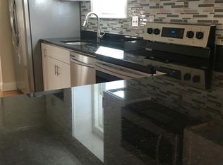 32 Rice St #1, Cambridge, MA 02140