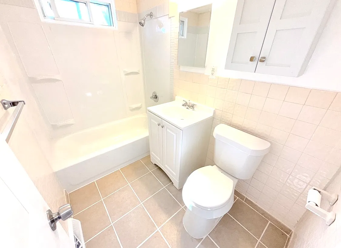 11260 Fisher Avenue — Photo 2