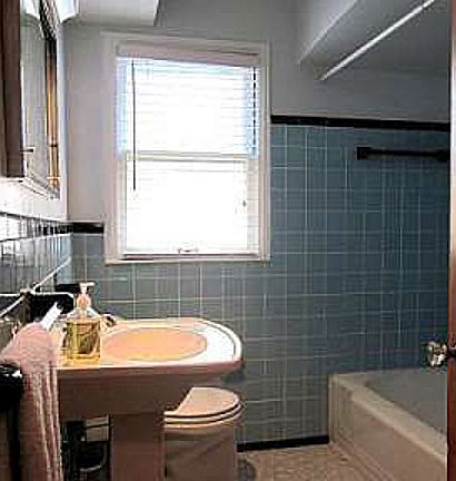 4th image of 395 W Chesterfield St #1
