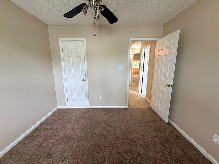 3008 Ginny Dr — Photo 16