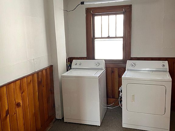 5th image of 3729 Wilmington Ave NW