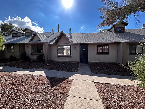 2nd image of 2744 N Pacific Dr