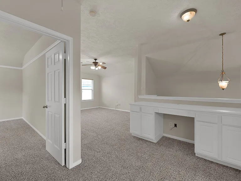 1443 Meadowhigh Ln — Photo 34